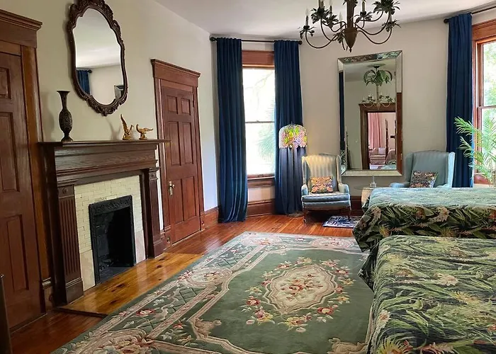 Villa Large Historical For Groups Walk To Downtown!