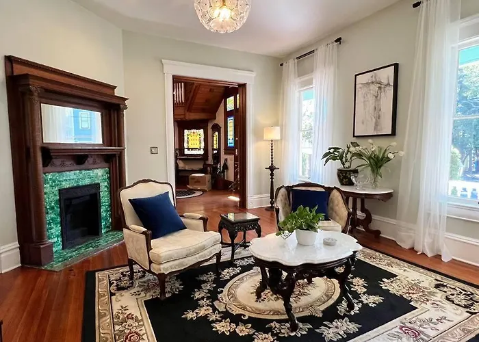 Villa Large Historical For Groups Walk To Downtown!